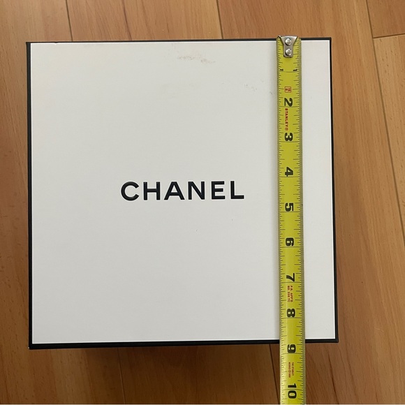 Chanel Box - Picture 7 of 8